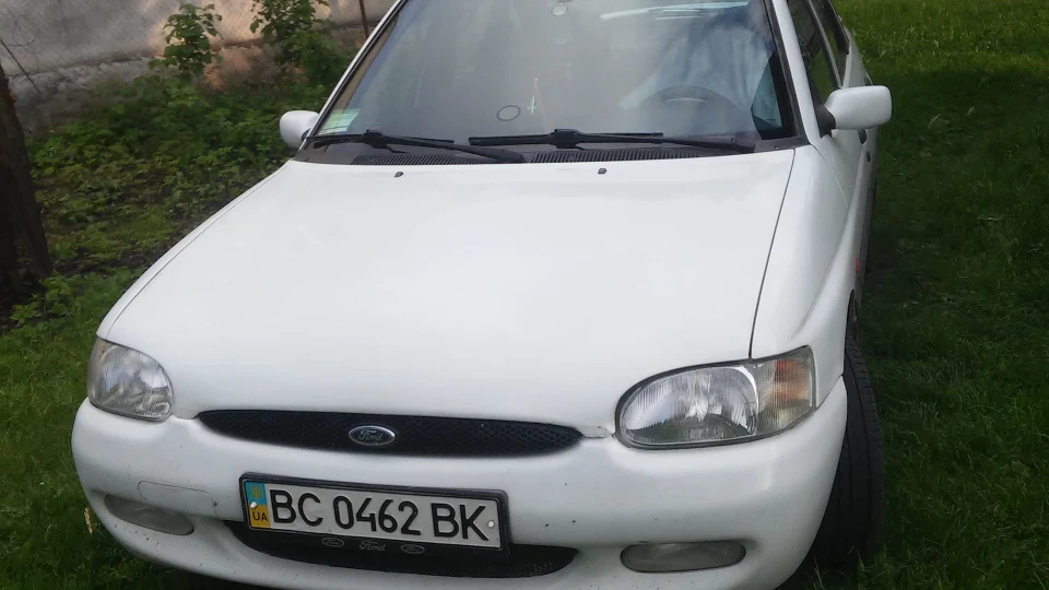 Ford Escort Zetec 2