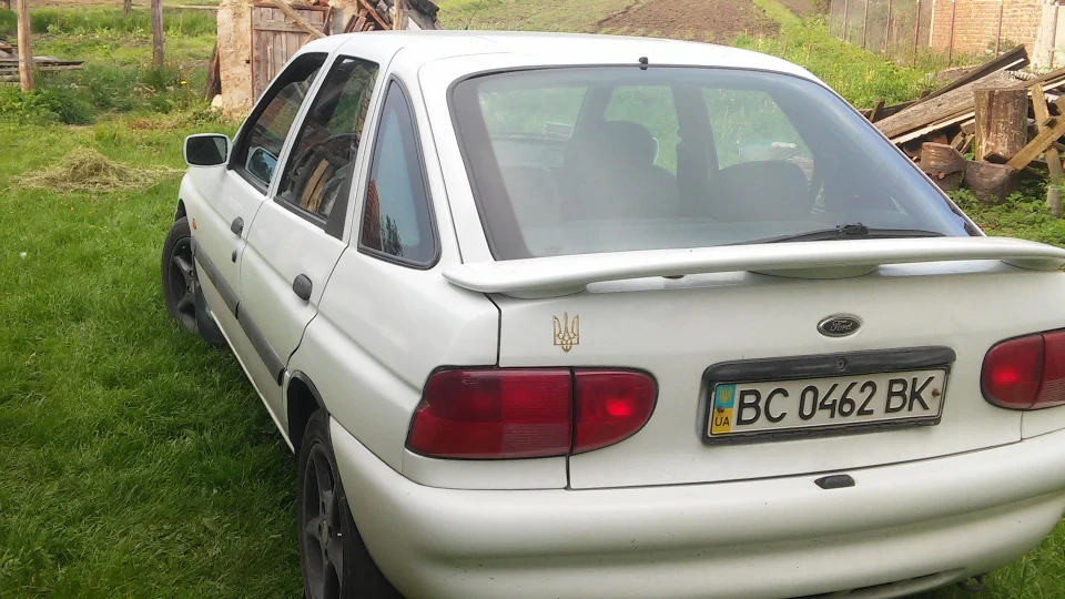 Ford Escort Zetec 3