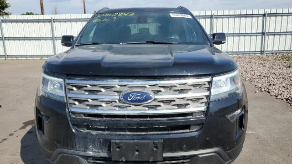 Ford Explorer 5