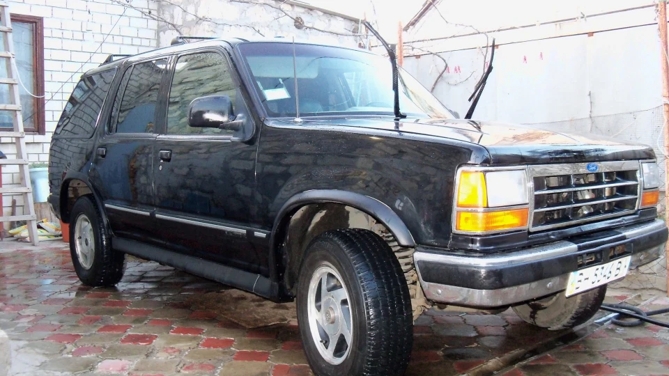Ford Explorer 5