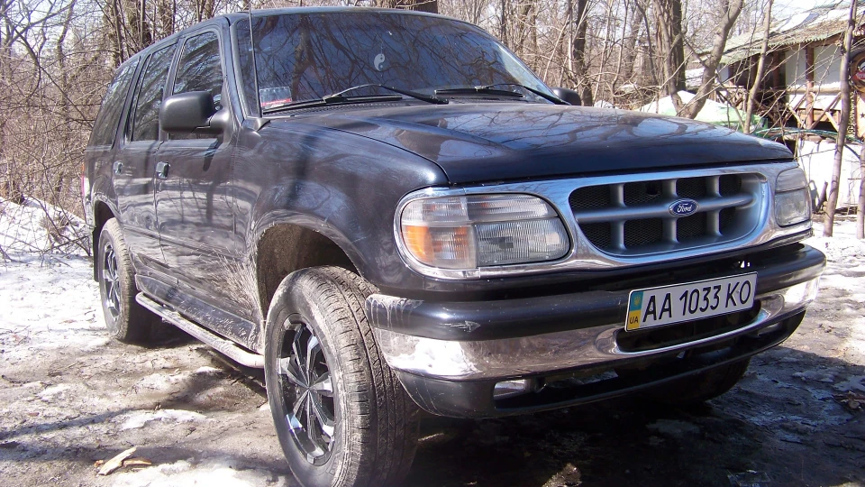 Ford Explorer 2