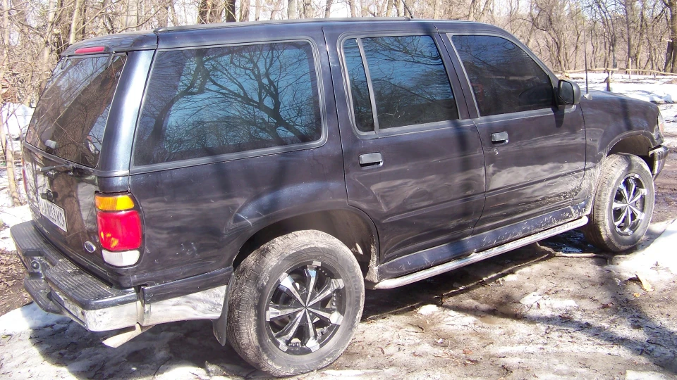 Ford Explorer 3