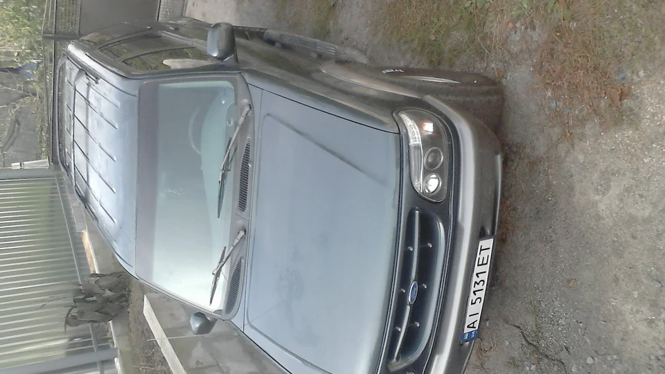 Ford Explorer 2