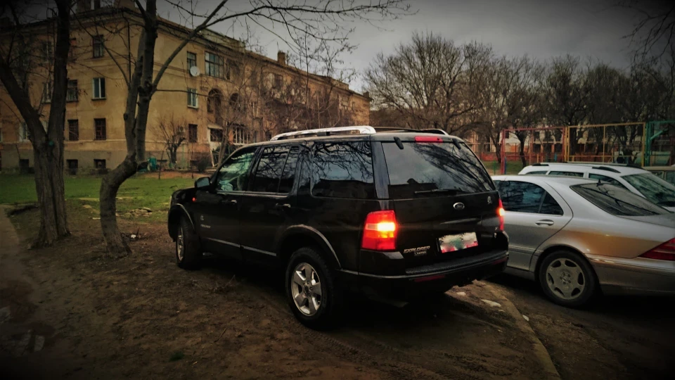 Ford Explorer 4.6 238 л.с.