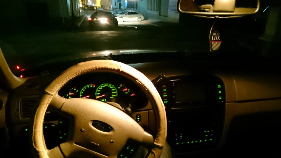 Ford Explorer 4.6 238 л.с. 3