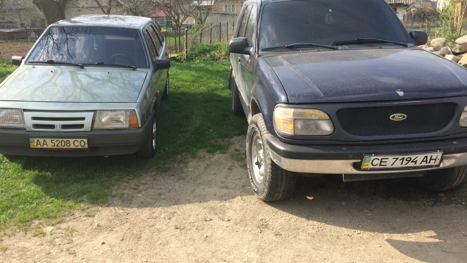 Ford Explorer Пожежник бензину 2