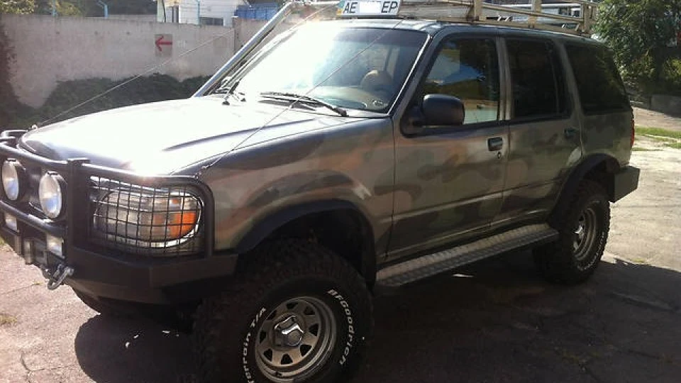 Ford Explorer вояка 3