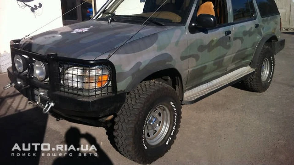 Ford Explorer вояка 4