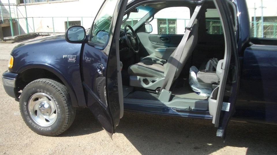 Ford F-Series 2