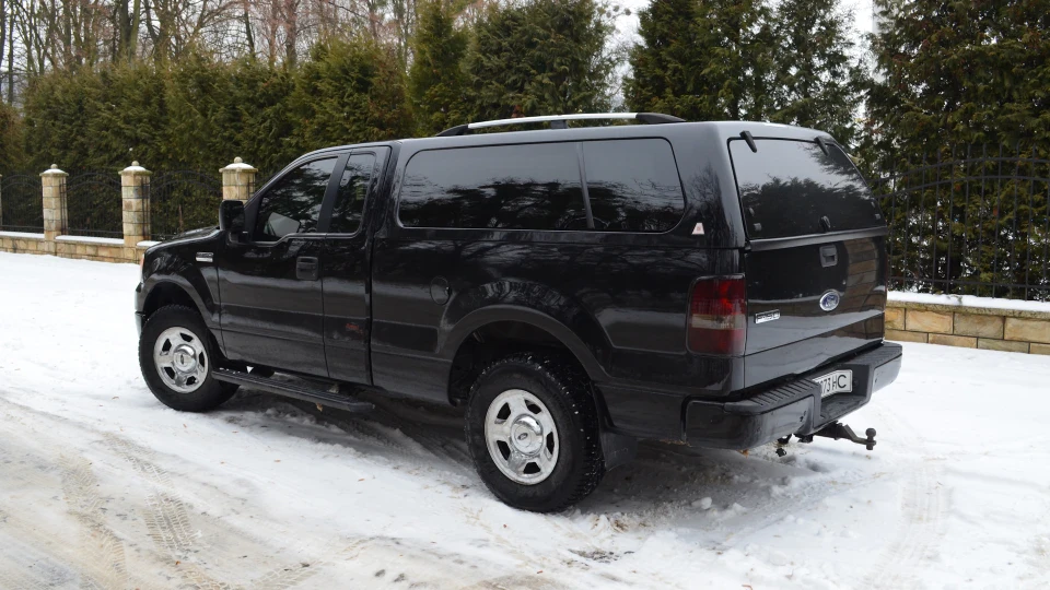 Ford F-Series Regular Cab 3