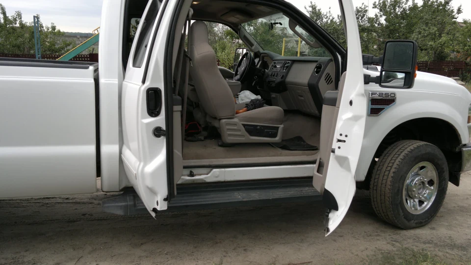 Ford F-Series V8 Super Duty 5