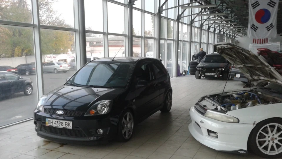Ford Fiesta ST 4