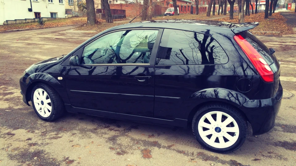 Ford Fiesta ST 4