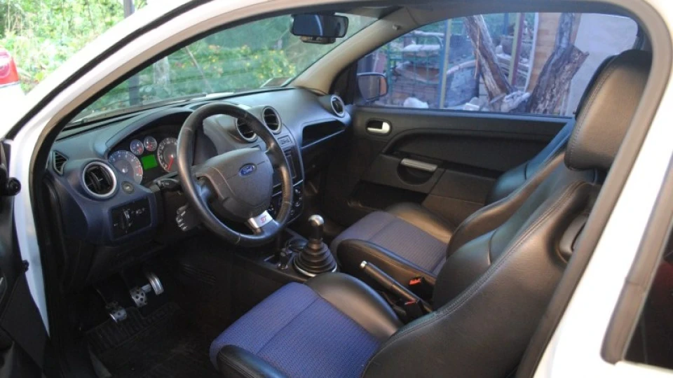 Ford Fiesta ST 2