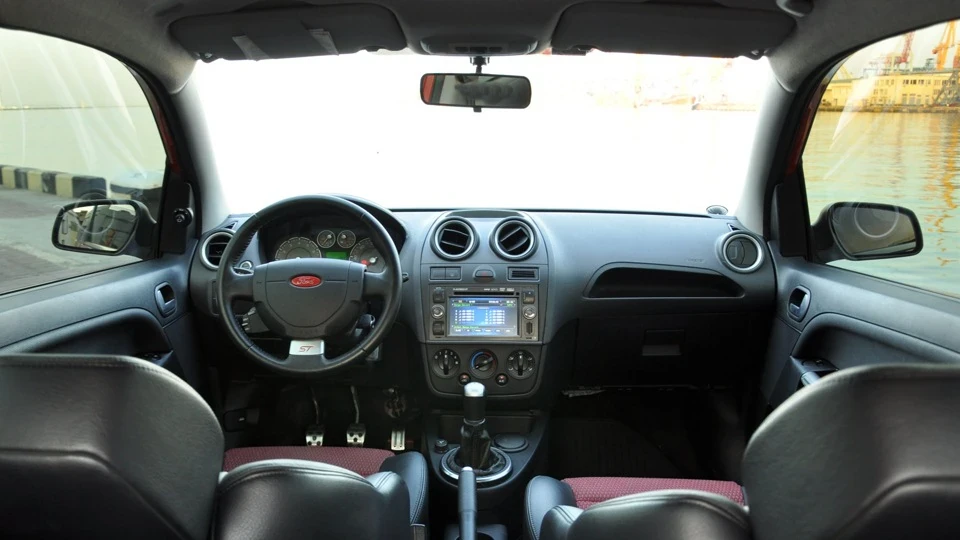 Ford Fiesta ST 3