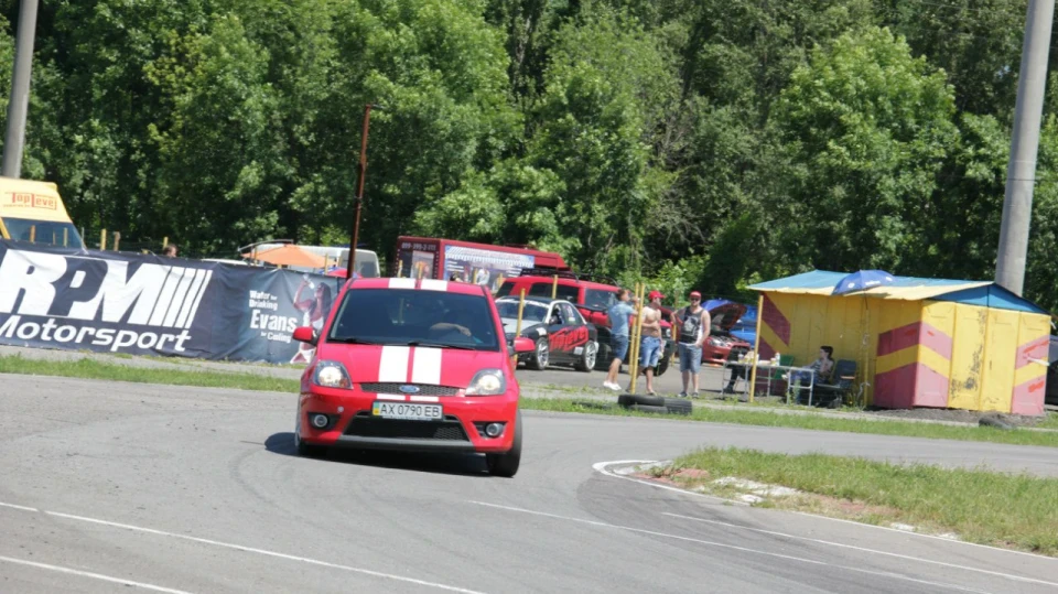 Ford Fiesta ST 3