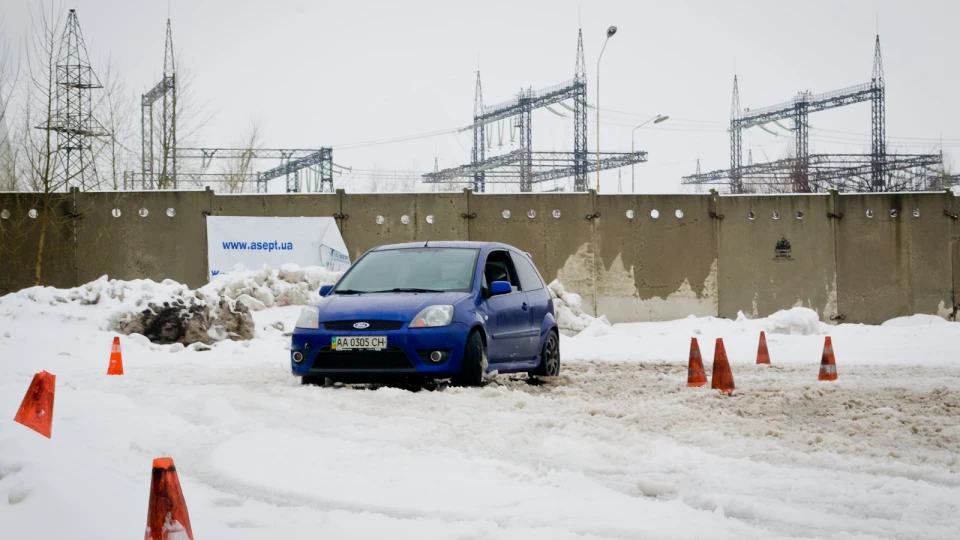 Ford Fiesta ST е рон дон дон)))