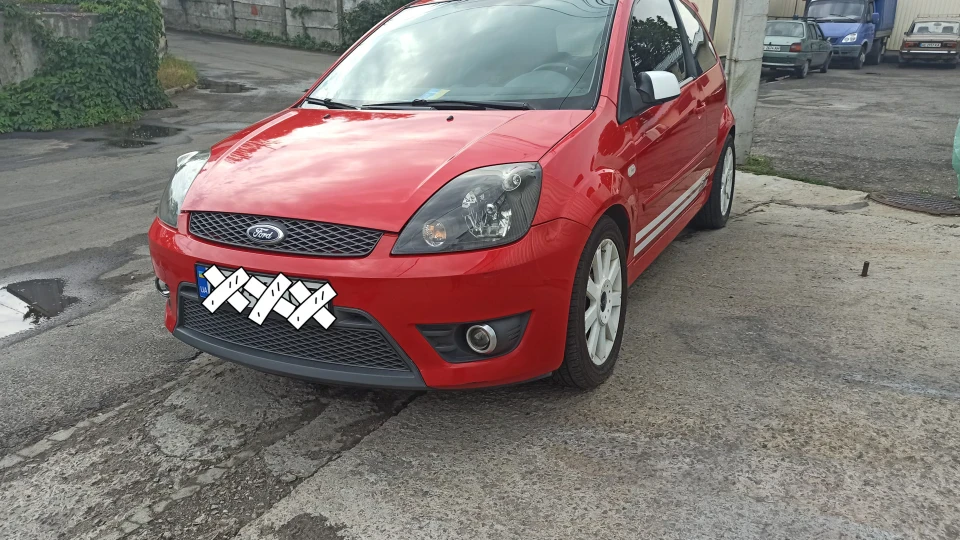 Ford Fiesta ST Краснулька 2