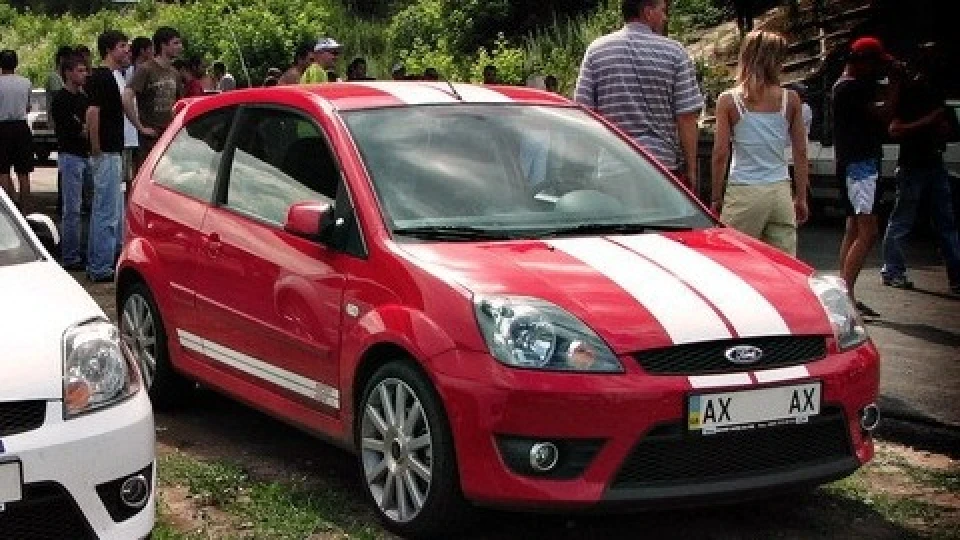 Ford Fiesta ST Смугастий друг!