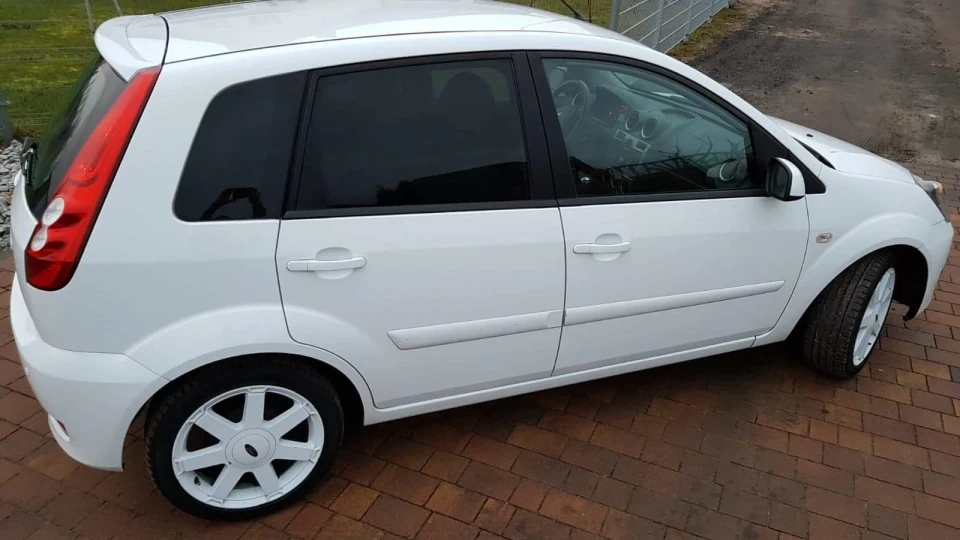 Ford Fiesta 2