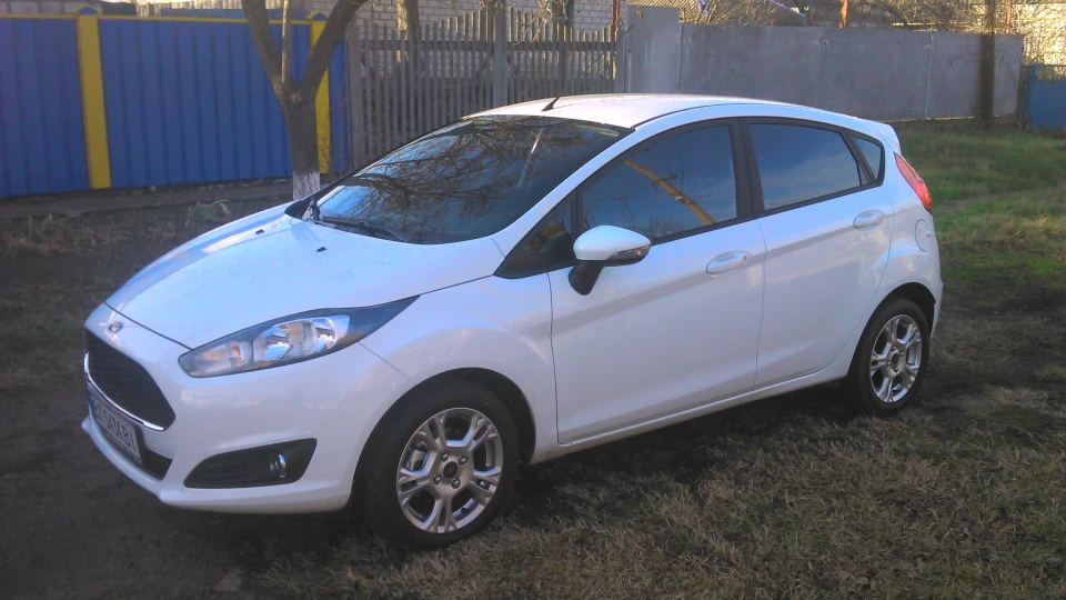 Ford Fiesta 1.0 TURBO PONI 100 HRS 2