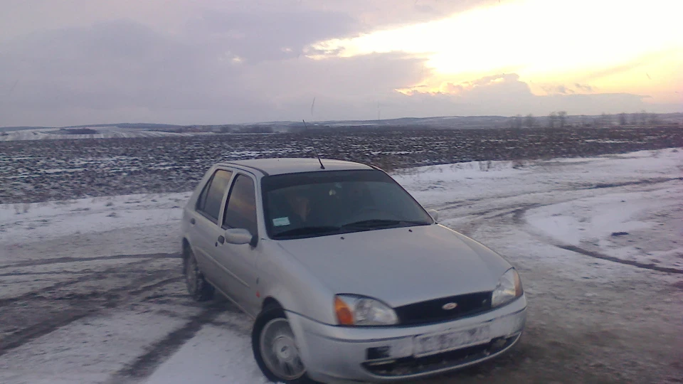 Ford Fiesta 103 конячки