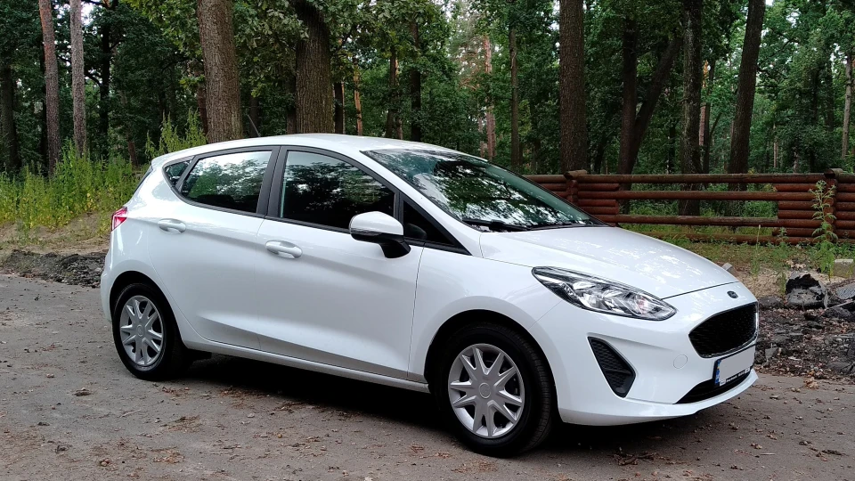 Ford Fiesta 1.1, комплектація Trend 2
