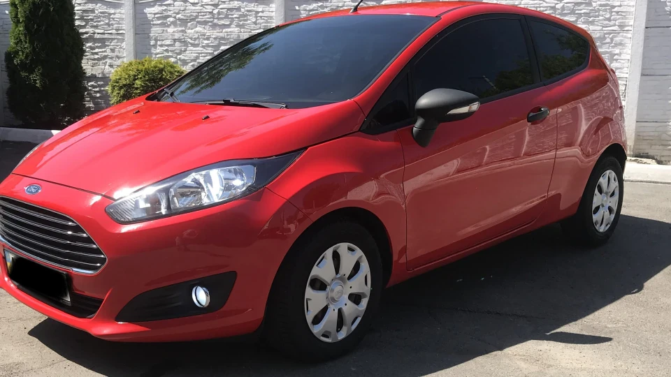 Ford Fiesta 1,25 ASTON MARTIN 2