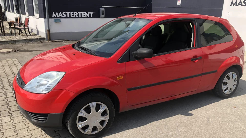 Ford Fiesta 1.25 Червоне відерце