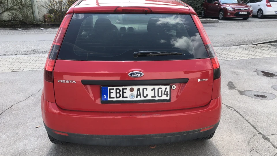 Ford Fiesta 1.25 Червоне відерце 3