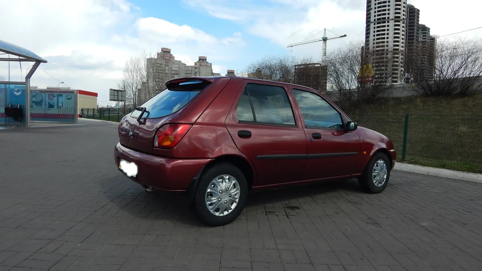 Ford Fiesta 1,25л 5