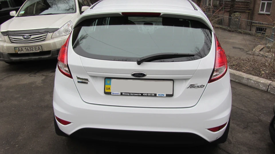 Ford Fiesta 1.5 TDCI Frozen ツ 4