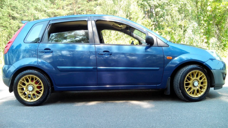 Ford Fiesta 250 км/час 3
