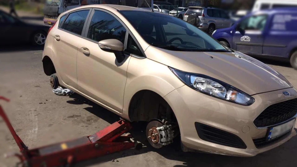 Ford Fiesta Beige Silk Ecoboost 4