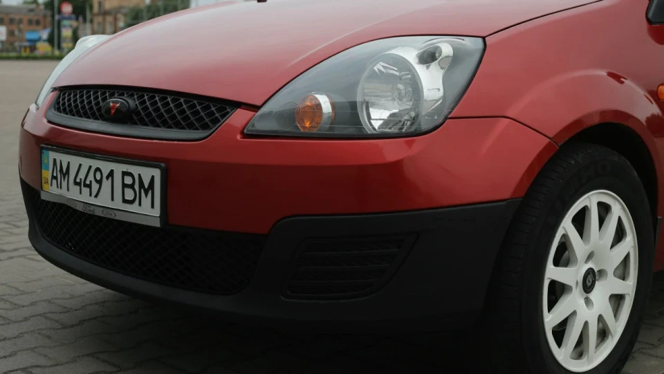 Ford Fiesta BULLS 3