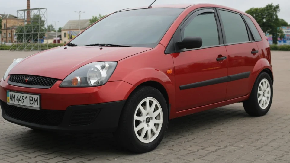 Ford Fiesta BULLS 4
