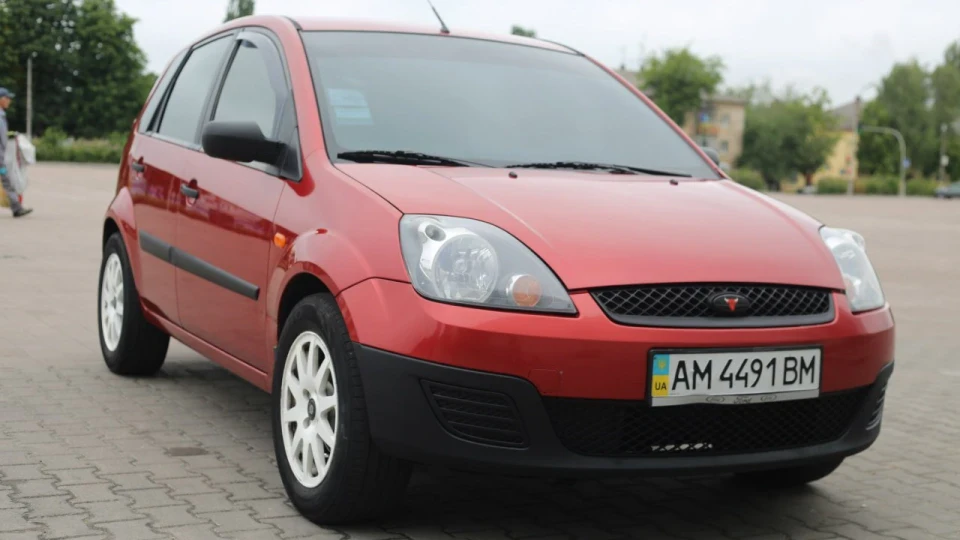 Ford Fiesta BULLS 5