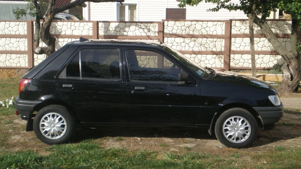 Ford Fiesta Doosik