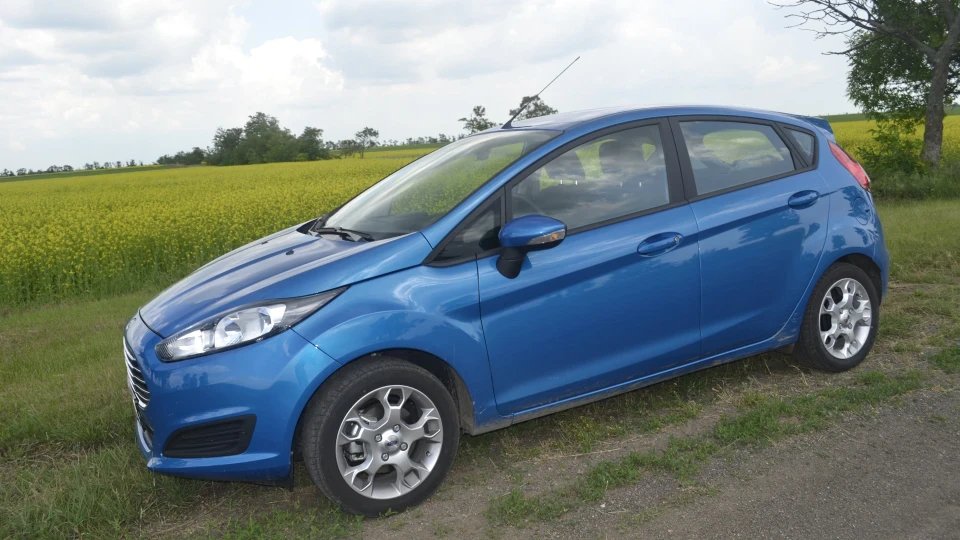 Ford Fiesta Ecoboost 1.0L blue candy 4