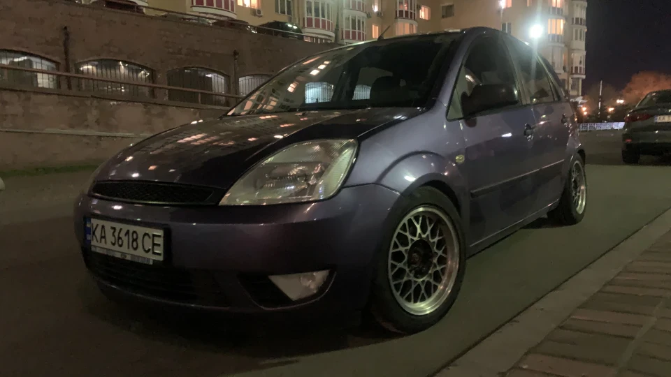 Ford Fiesta Фіолетовий пиріжок 3