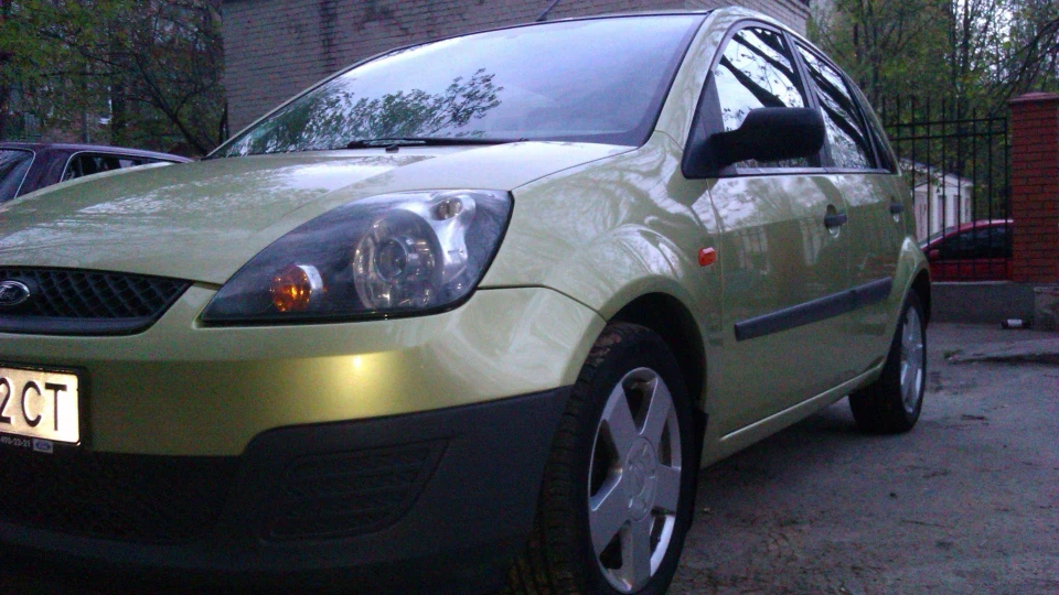 Ford Fiesta Фісташка 5