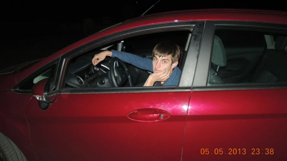 Ford Fiesta Hot Magenta 5