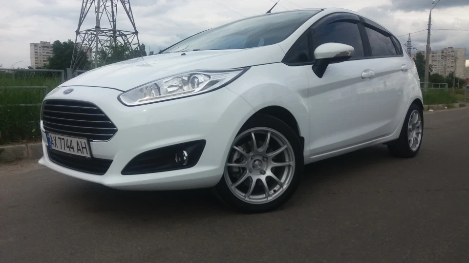 Ford Fiesta Літрич