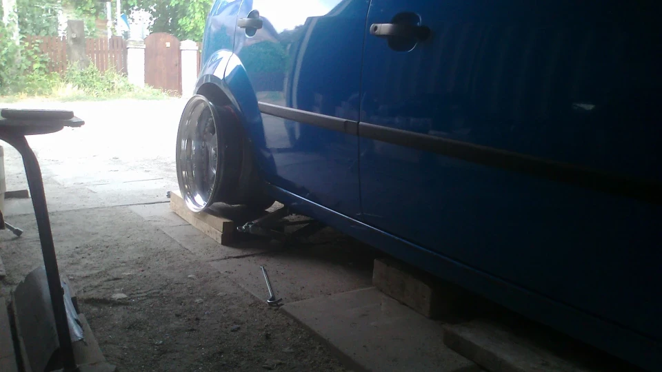 Ford Fiesta Low 5