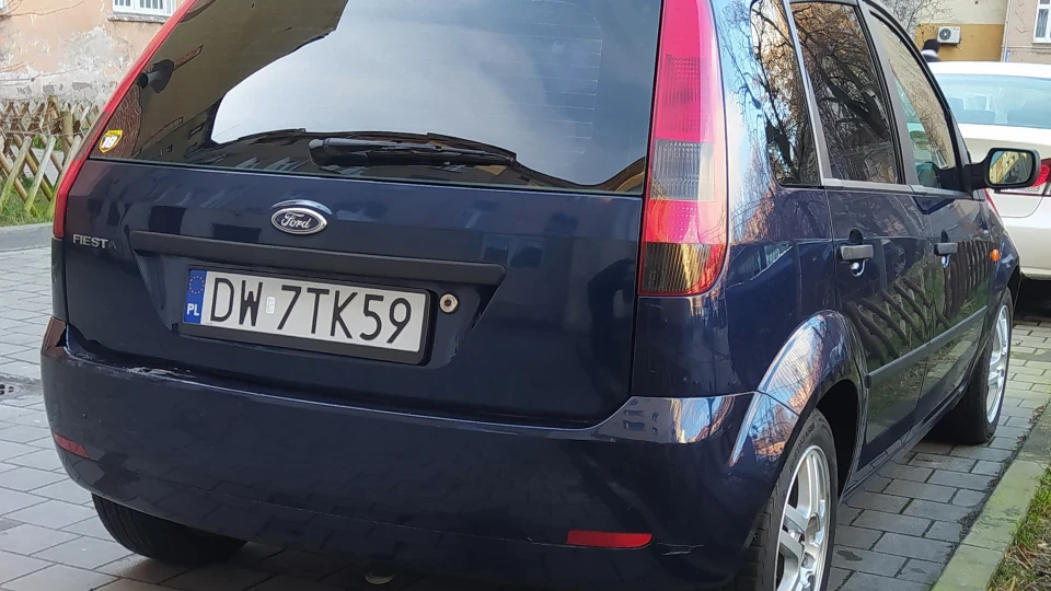 Ford Fiesta Mały (ツ) 2