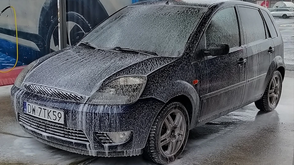 Ford Fiesta Mały (ツ) 5