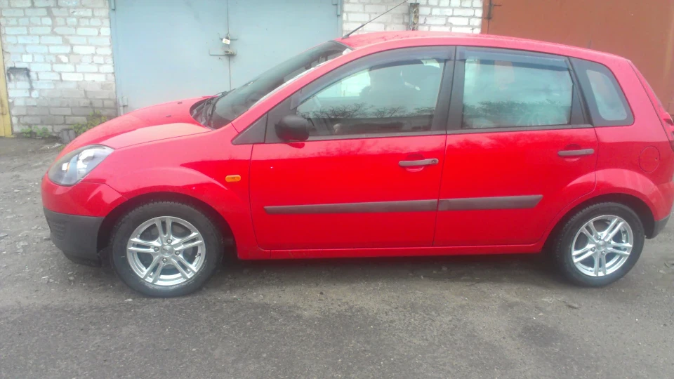 Ford Fiesta Minimal Edition :) 1.25 3
