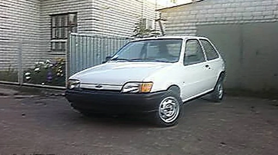 Ford Fiesta Мк 3 Срібна Куля 2