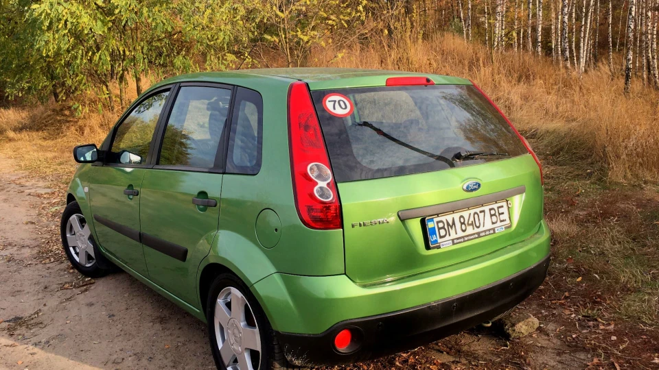 Ford Fiesta Mk. V - Apple Green 2