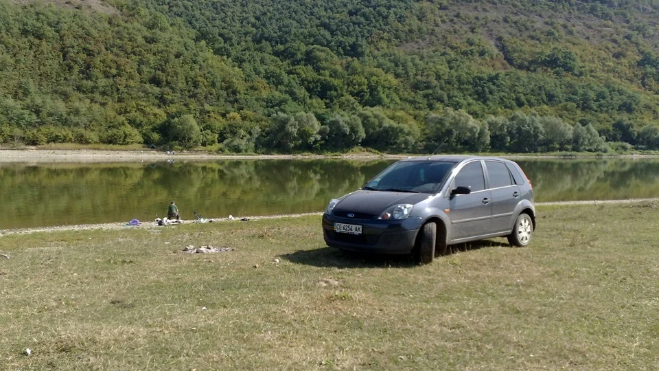 Ford Fiesta МК6 Sea Greey 1.4 мех 5